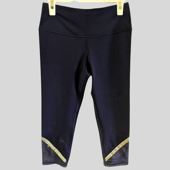 Victoria’s Secret Sport Capri Leggings Womens Size Medium Blue Silver Athleisure - Picture 1 of 10